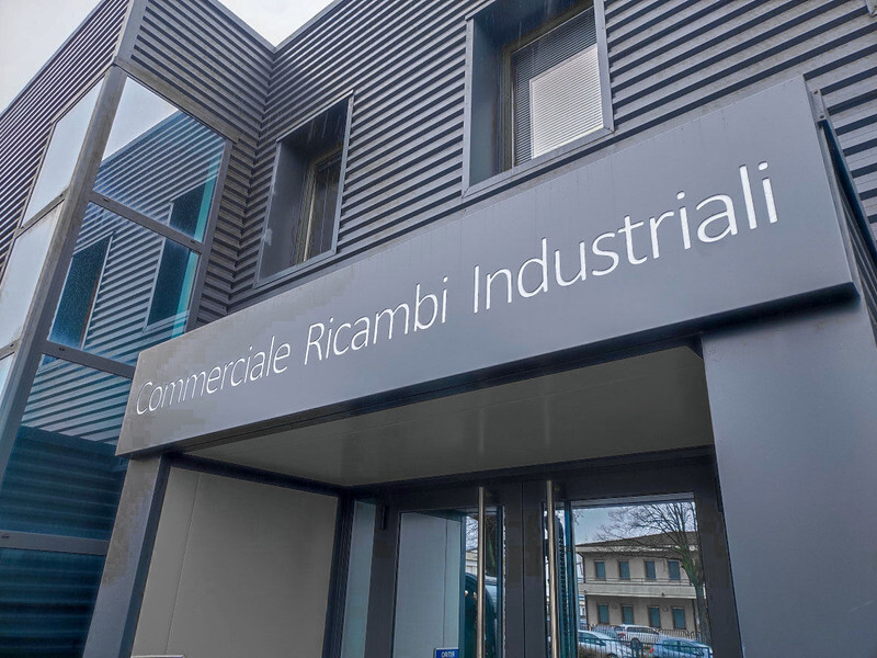 Aerodinamikë/ Kuadër i drejtimit të tërthortë për Kamioni DAF XF105 CF75 CF85 Euro 5: foto 6 Aerodinamikë/ Kuadër i drejtimit të tërthortë për Kamioni DAF XF105 CF75 CF85 Euro 5: foto 6