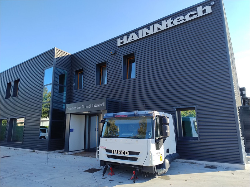 Iveco STRALIS AT - Kabina dhe interier për Kamioni: foto 1 Iveco STRALIS AT - Kabina dhe interier për Kamioni: foto 1