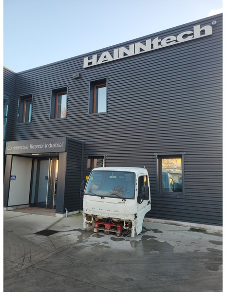 Mitsubishi Fuso "S" Fuso - Kabina dhe interier për Kamioni: foto 1 Mitsubishi Fuso "S" Fuso - Kabina dhe interier për Kamioni: foto 1