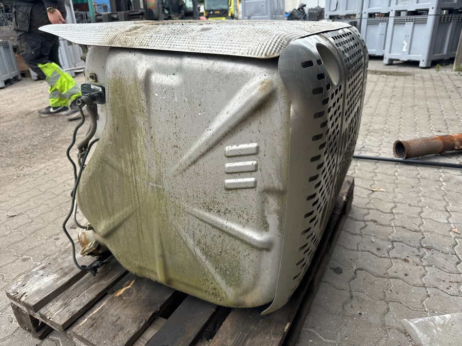 IVECO EXHAUST 5801429216 - Konvertuesi kataliktik për Kamioni: foto 2 IVECO EXHAUST 5801429216 - Konvertuesi kataliktik për Kamioni: foto 2
