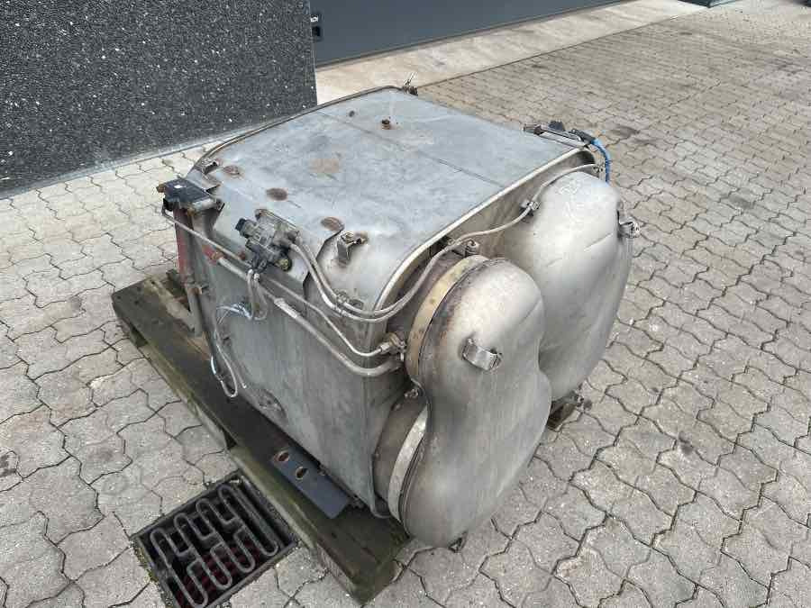 MAN EXHAUST 81.15103-6115 - Sistemi i shkarkimit për Kamioni: foto 1 MAN EXHAUST 81.15103-6115 - Sistemi i shkarkimit për Kamioni: foto 1