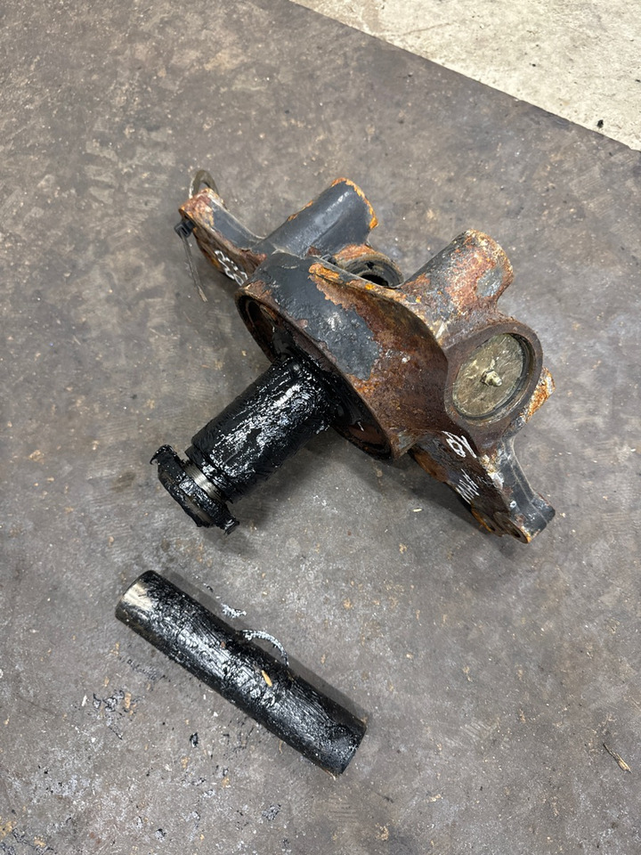 MAN STEERING KNUCKLE RIGHT 81.44201-6284 - Kutia e drejtimit për Kamioni: foto 2 MAN STEERING KNUCKLE RIGHT 81.44201-6284 - Kutia e drejtimit për Kamioni: foto 2