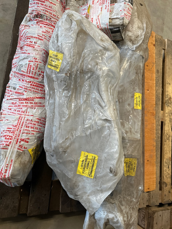 MERCEDES CRANKSHAFT A5410302001 OM501 - Motori dhe pjesë këmbimi për Kamioni: foto 1 MERCEDES CRANKSHAFT A5410302001 OM501 - Motori dhe pjesë këmbimi për Kamioni: foto 1