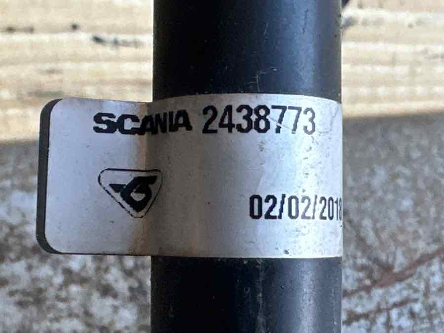 SCANIA A/C PIPE 2438773 - Tubi i marrjes së ajrit për Kamioni: foto 3 SCANIA A/C PIPE 2438773 - Tubi i marrjes së ajrit për Kamioni: foto 3