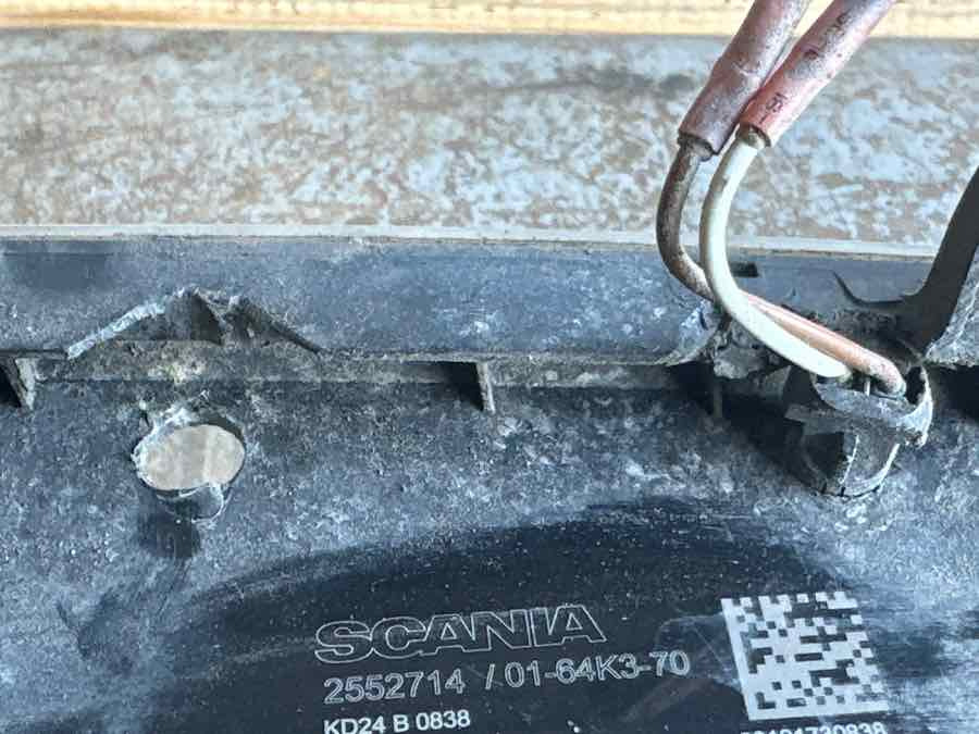 SCANIA FOG LAMP 2552714 - Dritat/ Ndriçimi për Kamioni: foto 3 SCANIA FOG LAMP 2552714 - Dritat/ Ndriçimi për Kamioni: foto 3