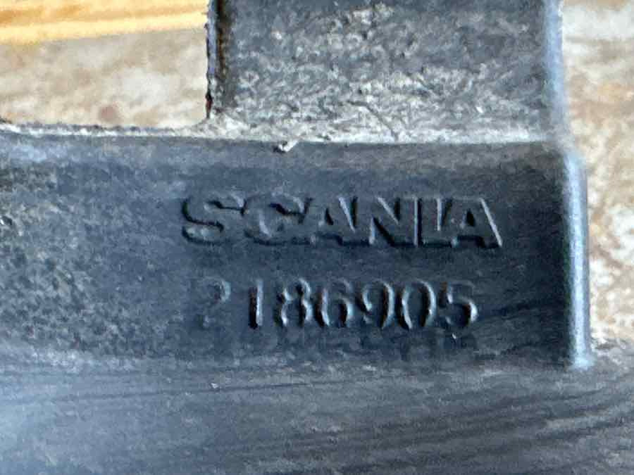 SCANIA PIPE 2186905 - Tubi i marrjes së ajrit për Kamioni: foto 2 SCANIA PIPE 2186905 - Tubi i marrjes së ajrit për Kamioni: foto 2