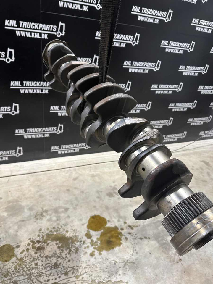 VOLVO D7 CRANKSHAFT 20898081 - Motori dhe pjesë këmbimi për Kamioni: foto 1 VOLVO D7 CRANKSHAFT 20898081 - Motori dhe pjesë këmbimi për Kamioni: foto 1