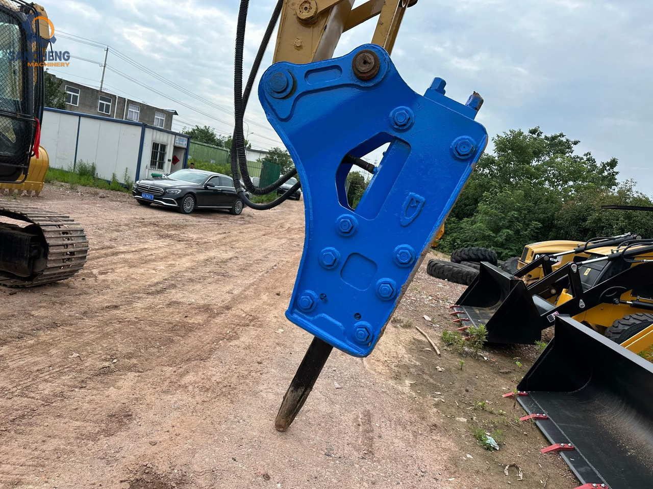 CAT 320CL crawler excavator with hammer - Ekskavator me zinxhirë: foto 5 CAT 320CL crawler excavator with hammer - Ekskavator me zinxhirë: foto 5