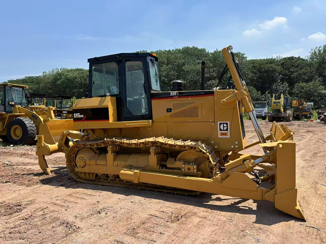 CAT D6G - Buldozer: foto 2 CAT D6G - Buldozer: foto 2