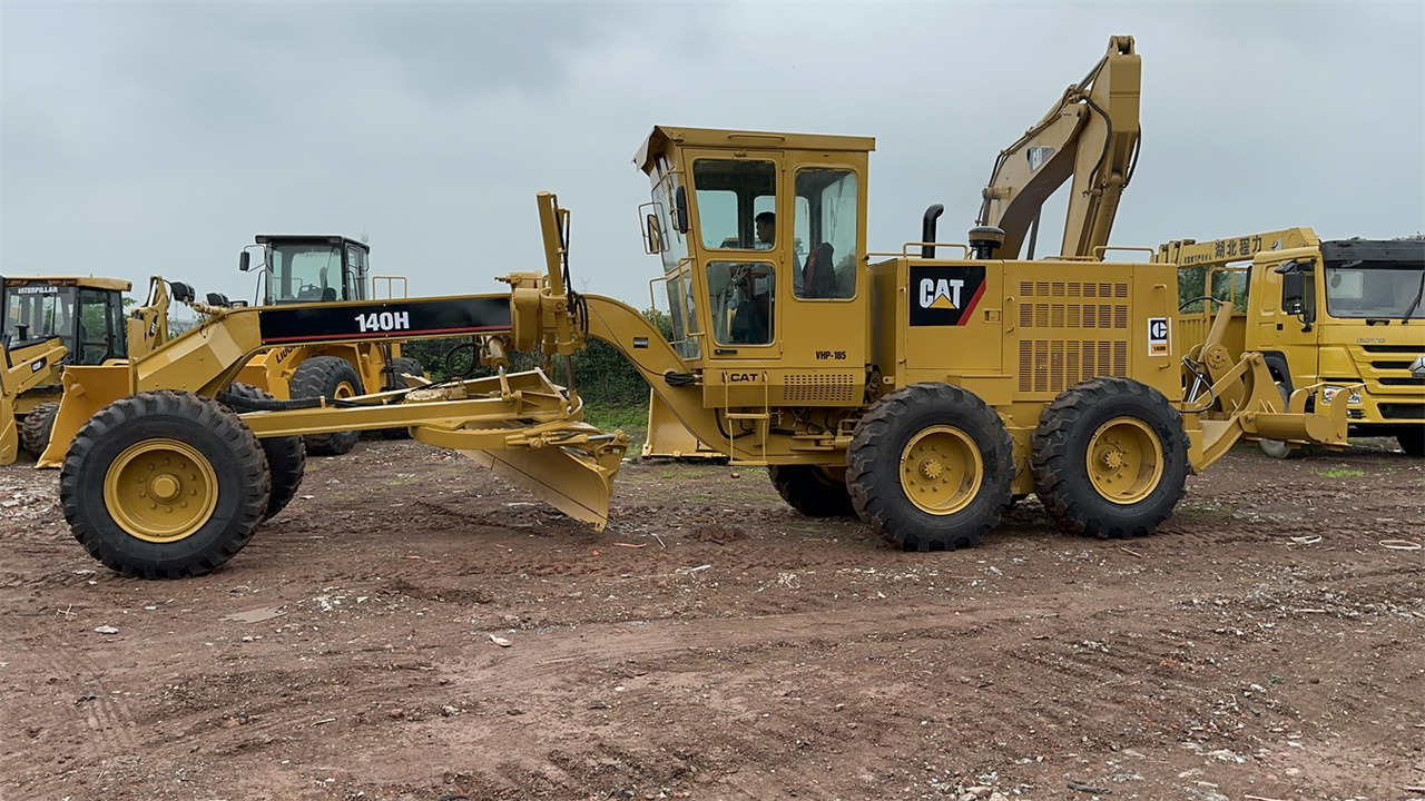 CATERPILLAR 140H - Makinë niveluese: foto 1 CATERPILLAR 140H - Makinë niveluese: foto 1