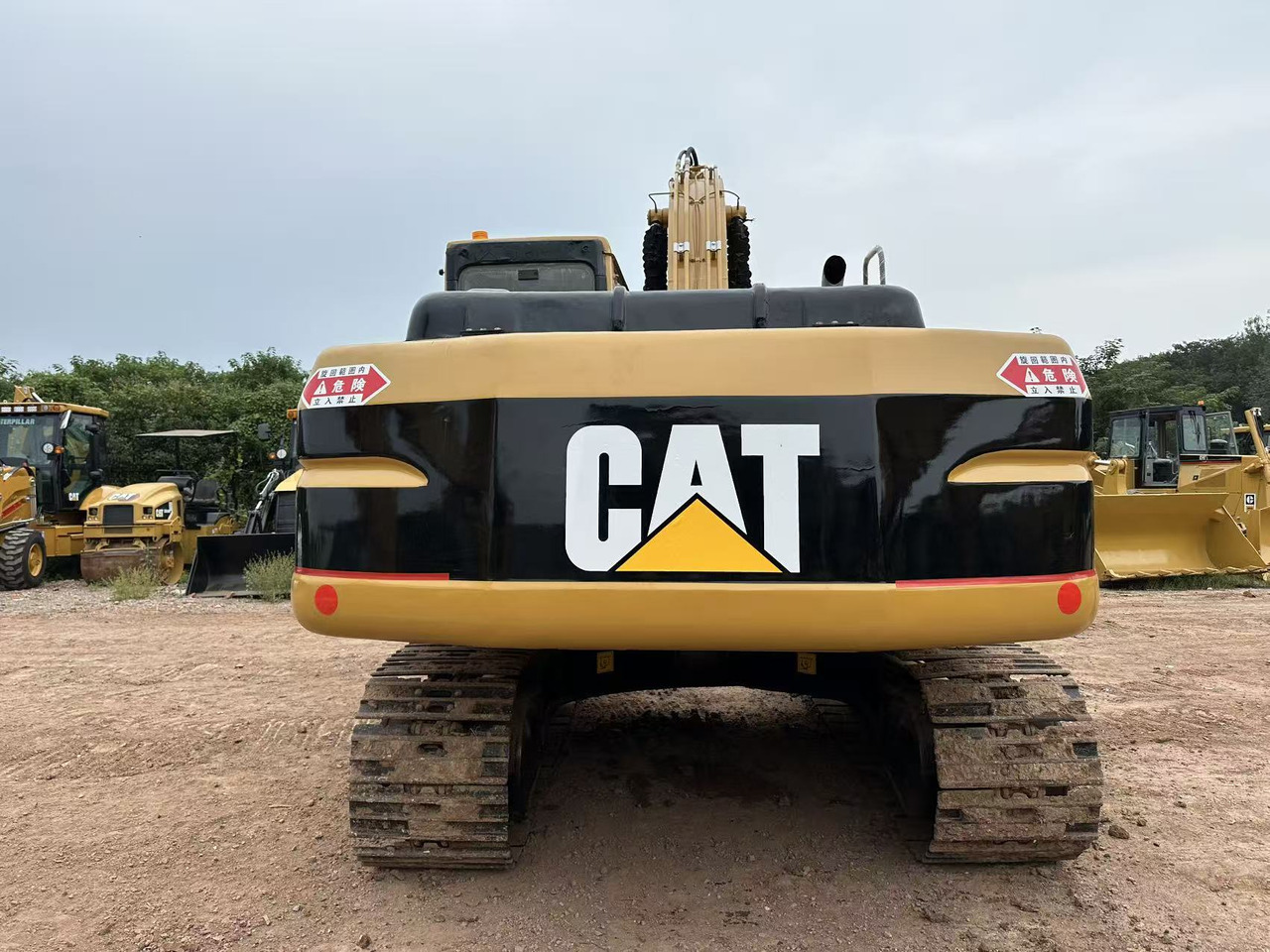 CATERPILLAR 320BL - Ekskavator me zinxhirë: foto 3 CATERPILLAR 320BL - Ekskavator me zinxhirë: foto 3