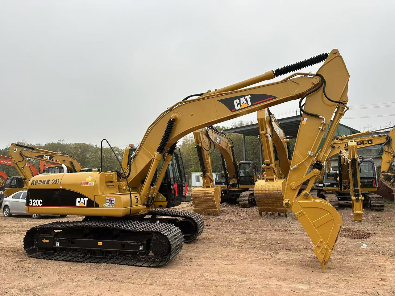 CATERPILLAR 320C - Ekskavator me zinxhirë: foto 3 CATERPILLAR 320C - Ekskavator me zinxhirë: foto 3