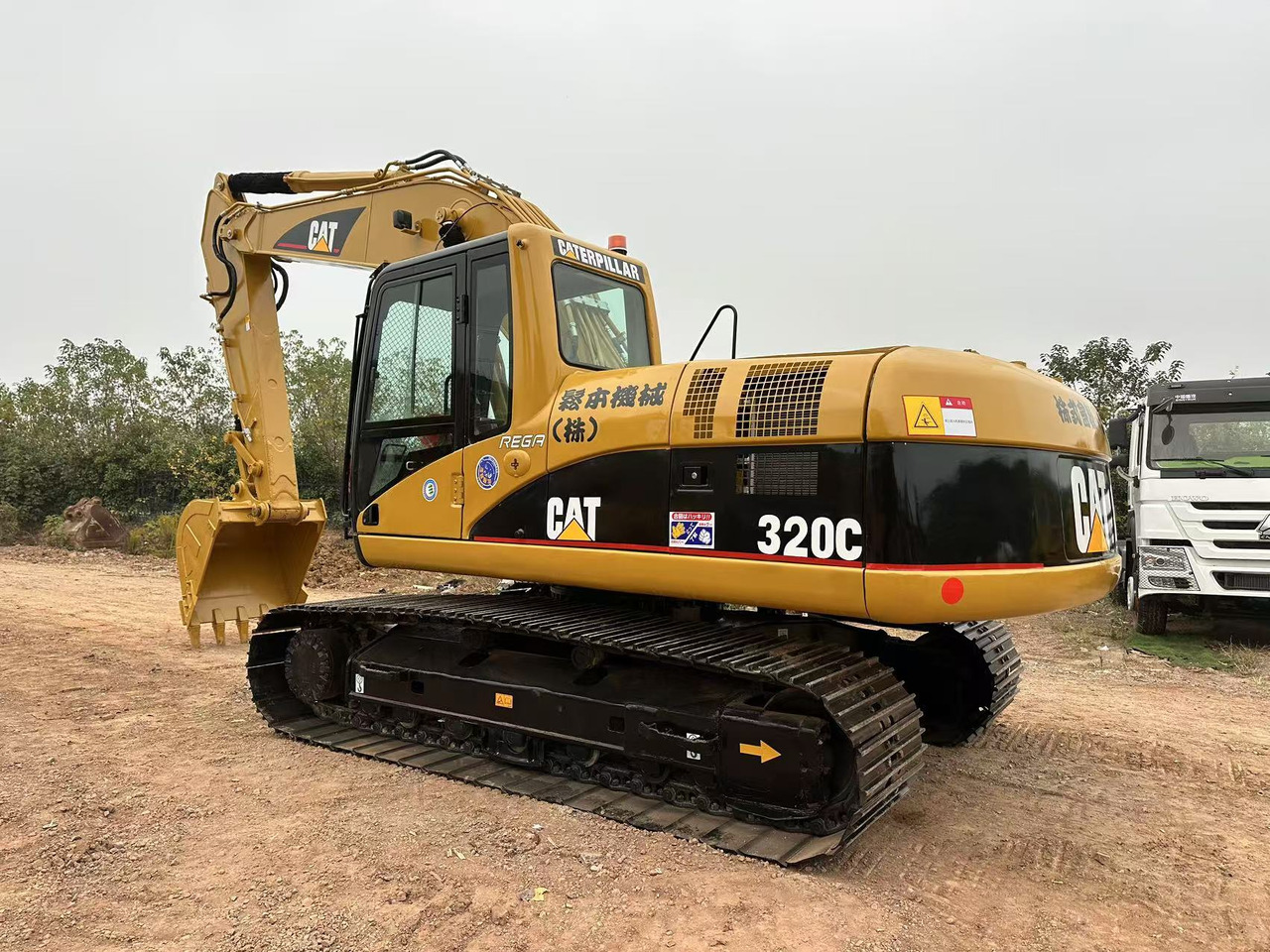 CATERPILLAR 320C - Ekskavator me zinxhirë: foto 4 CATERPILLAR 320C - Ekskavator me zinxhirë: foto 4