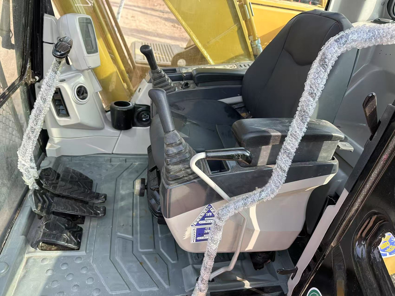 CATERPILLAR 320C - Ekskavator me zinxhirë: foto 5 CATERPILLAR 320C - Ekskavator me zinxhirë: foto 5