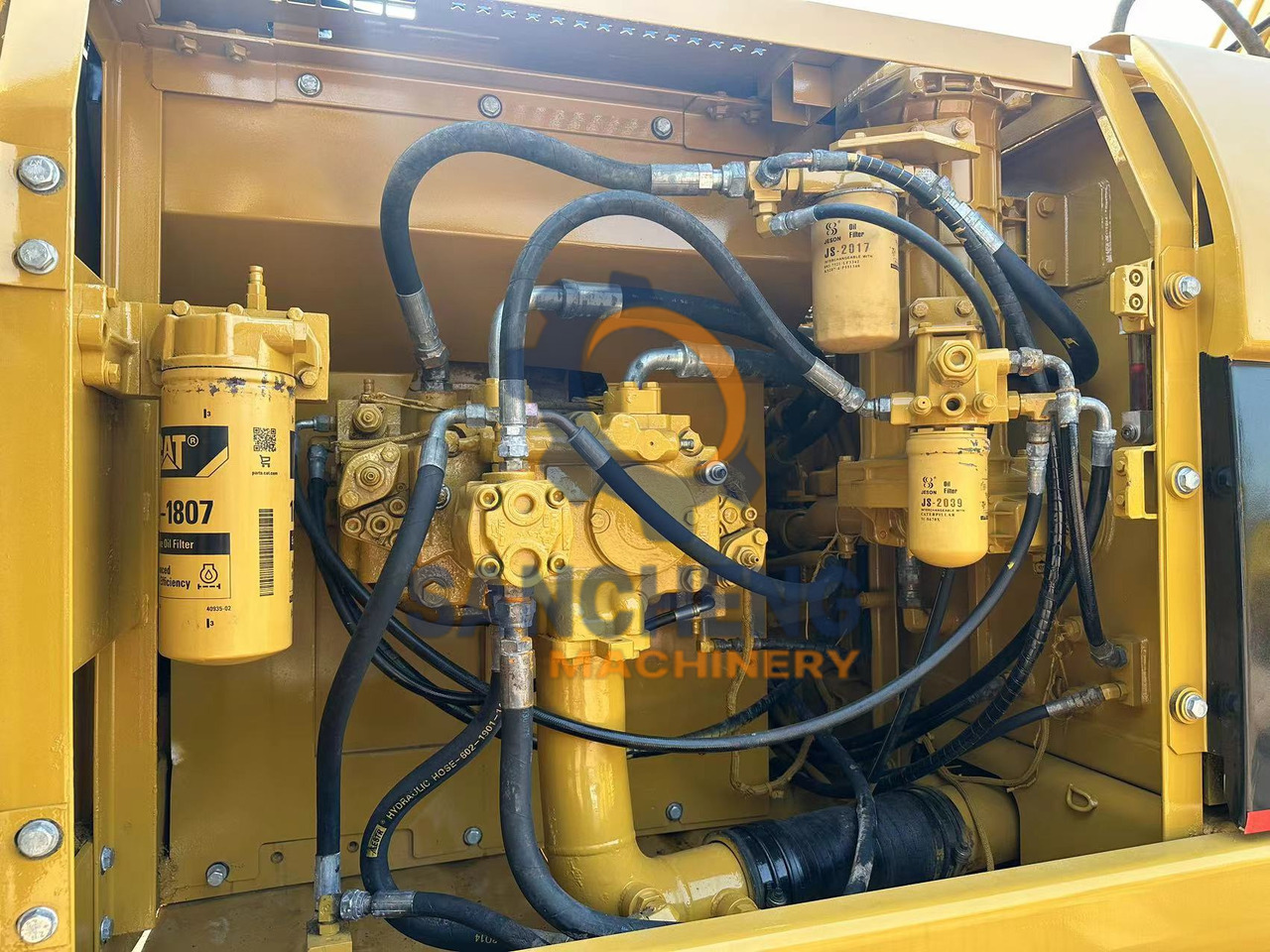 CATERPILLAR 325CL - Ekskavator me zinxhirë: foto 5 CATERPILLAR 325CL - Ekskavator me zinxhirë: foto 5