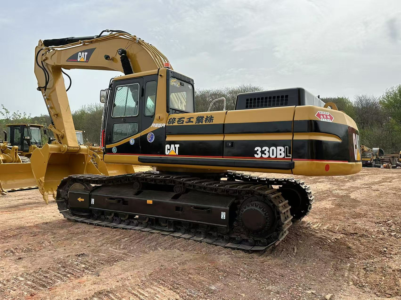 CATERPILLAR 330BL - Ekskavator: foto 2 CATERPILLAR 330BL - Ekskavator: foto 2