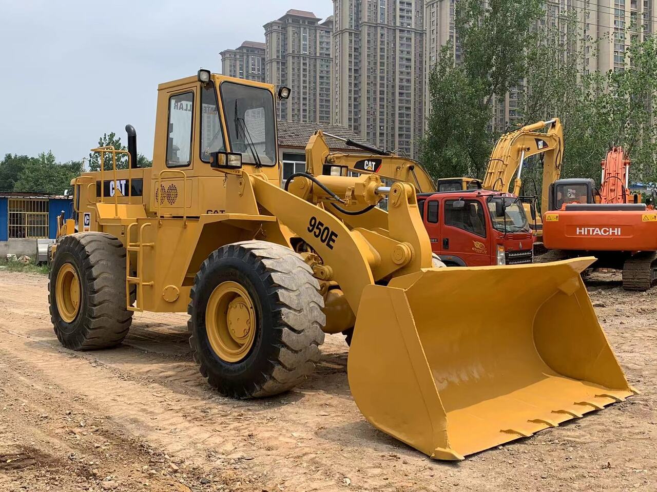 CATERPILLAR 950E - Fadrom me goma: foto 4 CATERPILLAR 950E - Fadrom me goma: foto 4