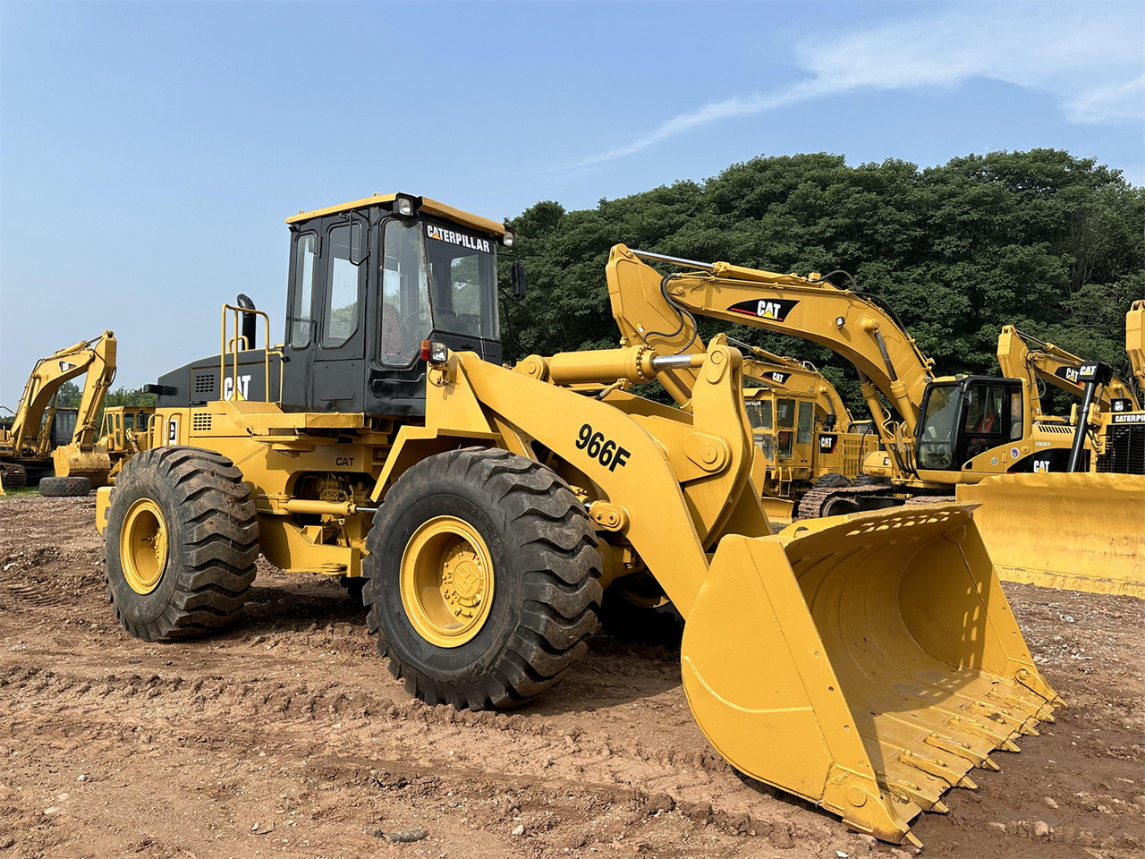 CATERPILLAR 966F - Fadrom me goma: foto 4 CATERPILLAR 966F - Fadrom me goma: foto 4