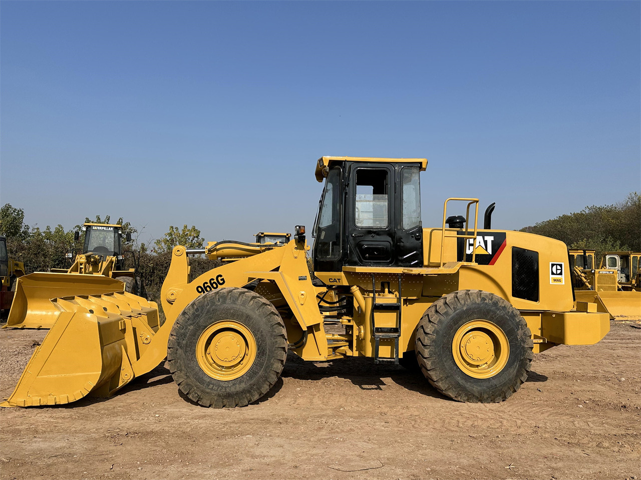 CATERPILLAR 966G - Fadrom me goma: foto 2 CATERPILLAR 966G - Fadrom me goma: foto 2