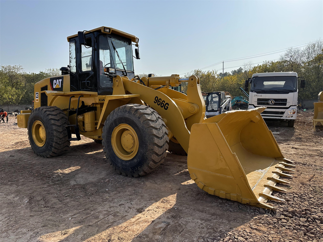 CATERPILLAR 966G - Fadrom me goma: foto 1 CATERPILLAR 966G - Fadrom me goma: foto 1