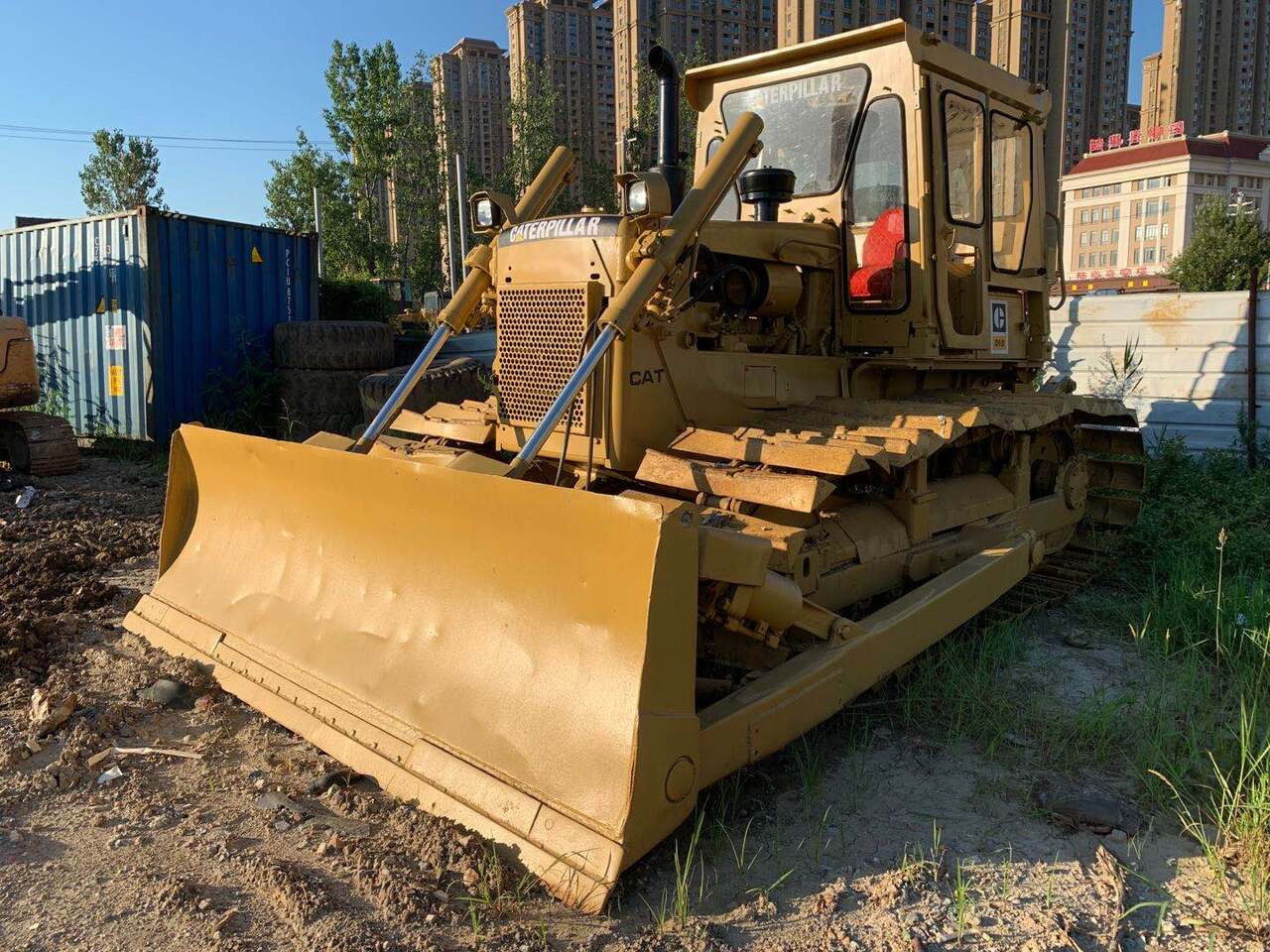 CATERPILLAR D6D - Buldozer: foto 2 CATERPILLAR D6D - Buldozer: foto 2