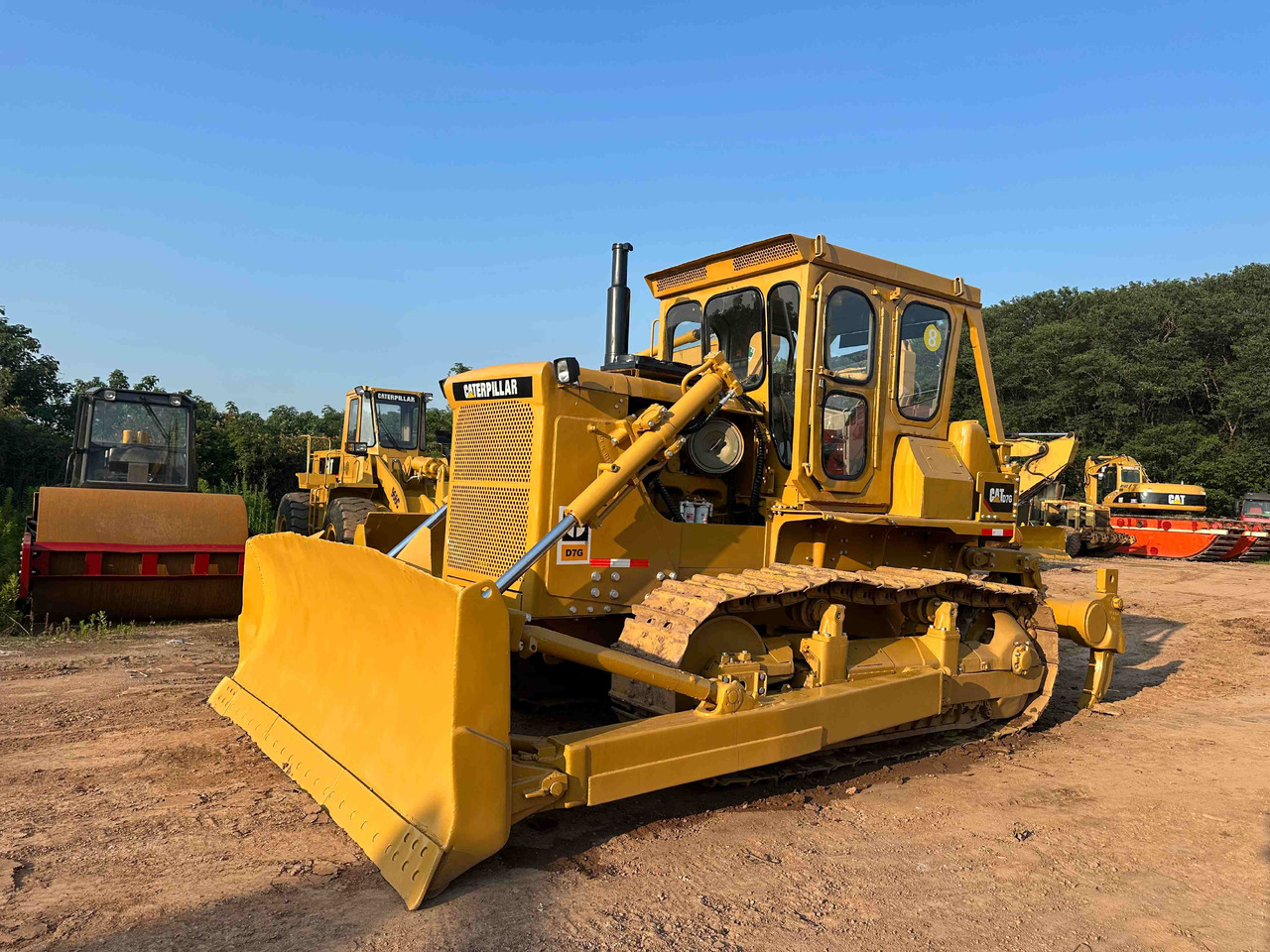 CATERPILLAR D7G Bulldozer - Buldozer: foto 2 CATERPILLAR D7G Bulldozer - Buldozer: foto 2
