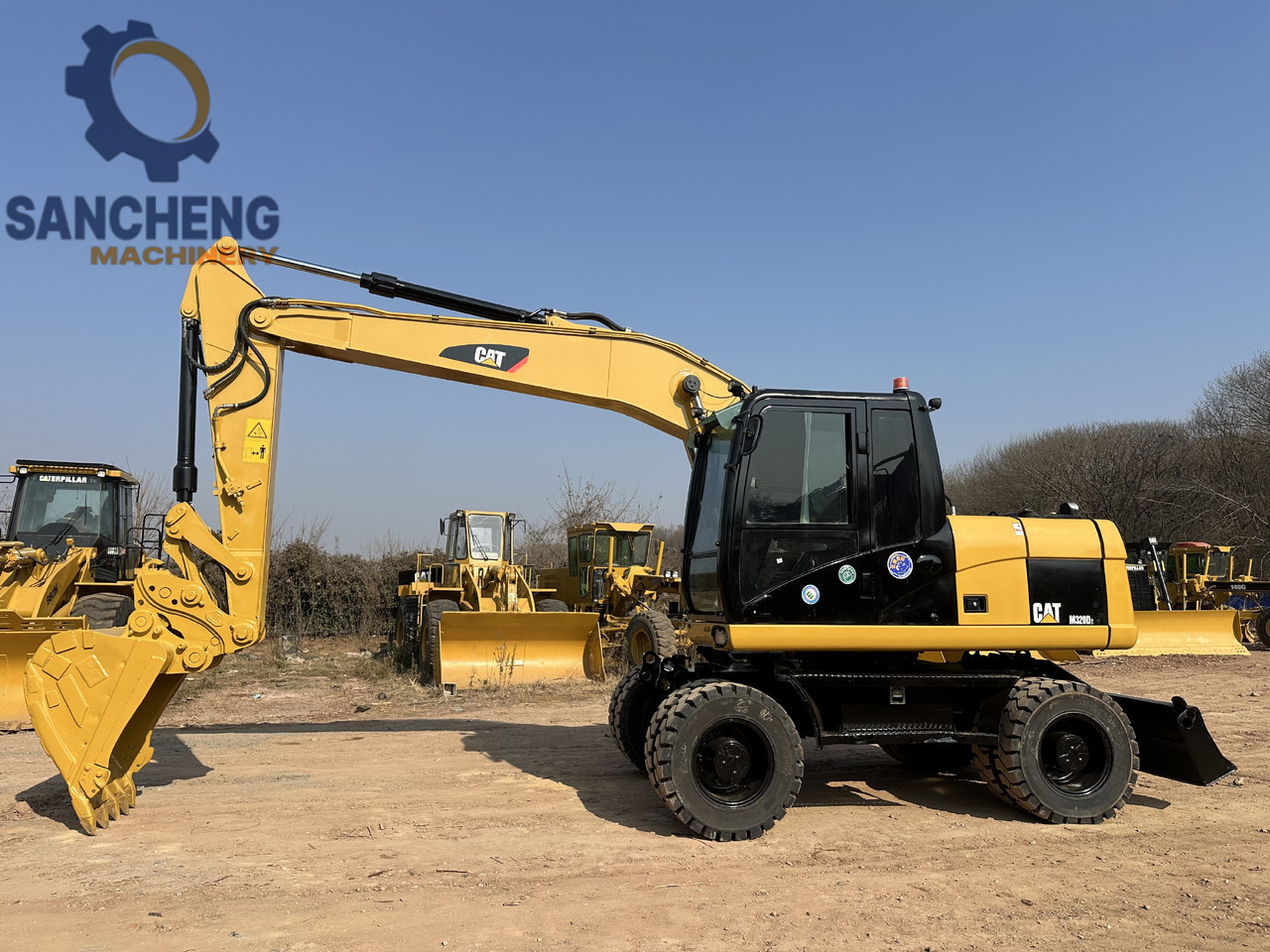 CATERPILLAR M320D2 - Ekskavator me goma: foto 2 CATERPILLAR M320D2 - Ekskavator me goma: foto 2