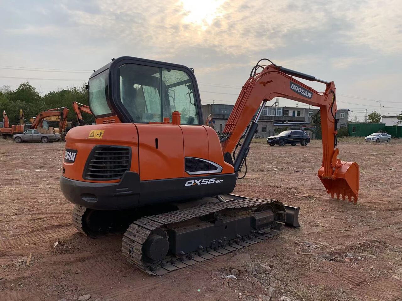 DOOSAN DX55 excavator - Ekskavator: foto 3 DOOSAN DX55 excavator - Ekskavator: foto 3