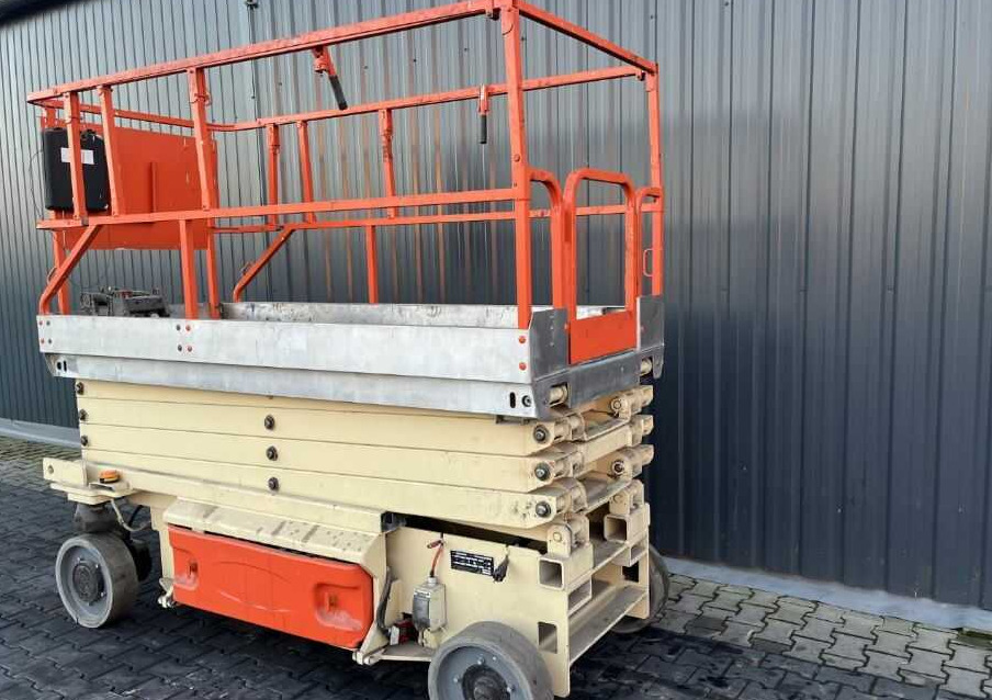 JLG 2646ES - Ngritës gërshërë: foto 3 JLG 2646ES - Ngritës gërshërë: foto 3