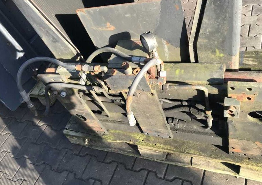 Kaup 1T213, Kartonklammer - Fashetë për Pajisje për trajtimin e materialeve: foto 2 Kaup 1T213, Kartonklammer - Fashetë për Pajisje për trajtimin e materialeve: foto 2