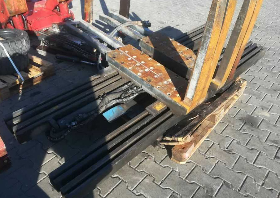 Kaup 6T429-4 - Pirunë për Pirun ngritës: foto 3 Kaup 6T429-4 - Pirunë për Pirun ngritës: foto 3