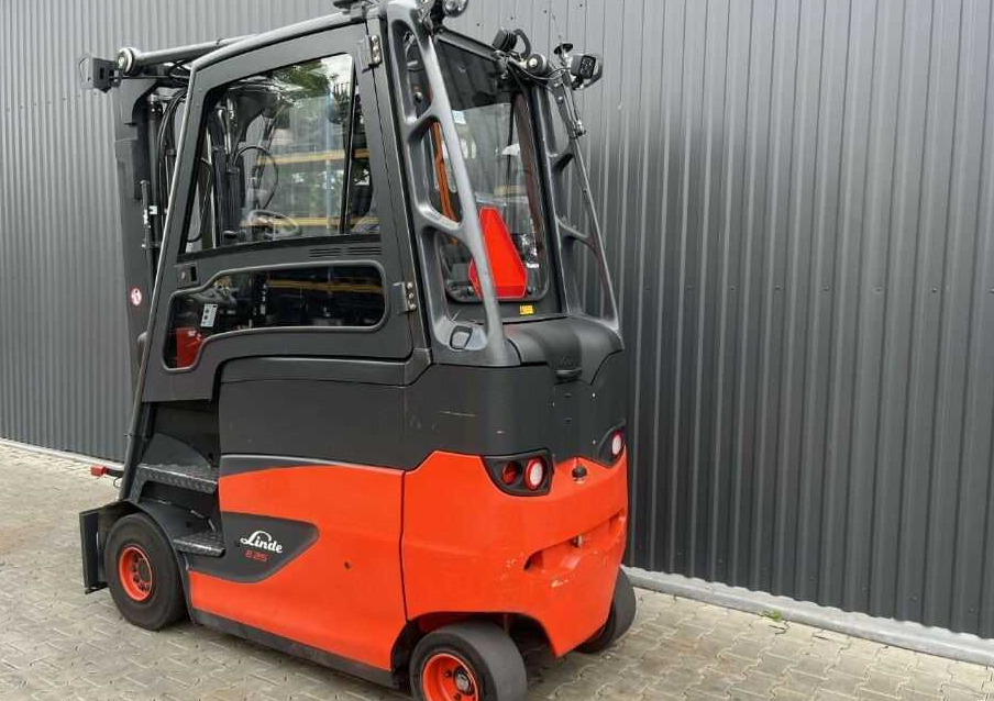 Linde E25H-01/600 - Pirun elektrik: foto 3 Linde E25H-01/600 - Pirun elektrik: foto 3