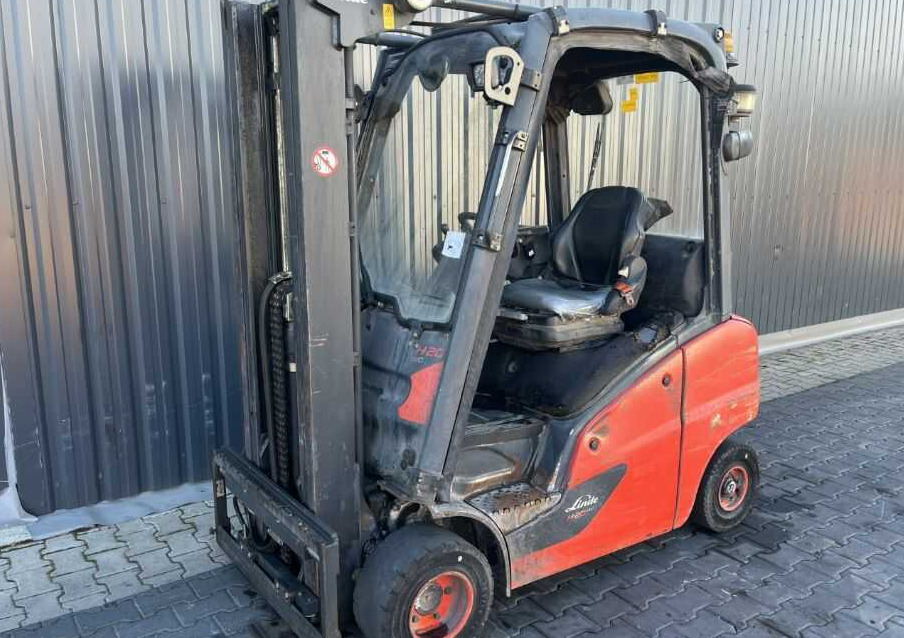 Linde H20D-01 - Pirun më naftë: foto 1 Linde H20D-01 - Pirun më naftë: foto 1