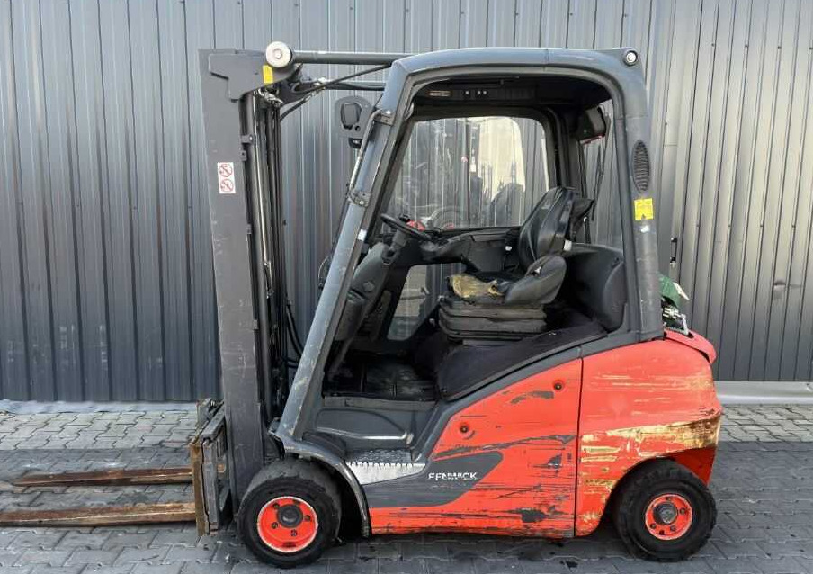 Linde H20T-01 - Pirun më gaz: foto 2 Linde H20T-01 - Pirun më gaz: foto 2