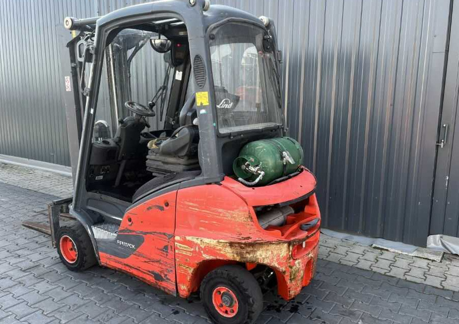 Linde H20T-01 - Pirun më gaz: foto 3 Linde H20T-01 - Pirun më gaz: foto 3