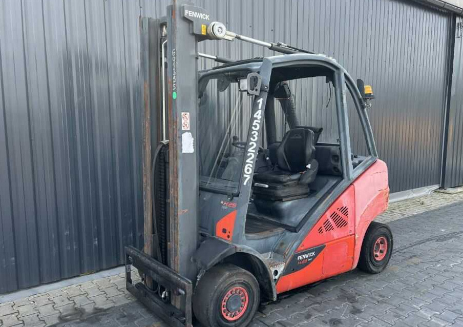 Linde H25D-01 - Pirun më naftë: foto 1 Linde H25D-01 - Pirun më naftë: foto 1