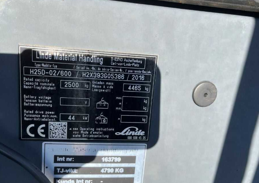 Linde H25D-02/600 - Pirun më naftë: foto 4 Linde H25D-02/600 - Pirun më naftë: foto 4