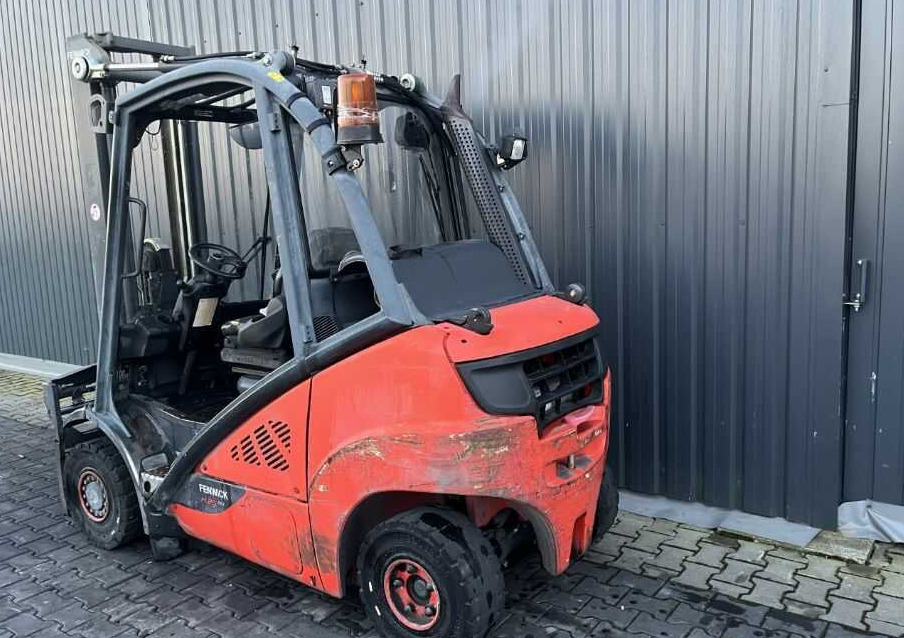 Linde H25T-01 - Pirun më gaz: foto 3 Linde H25T-01 - Pirun më gaz: foto 3