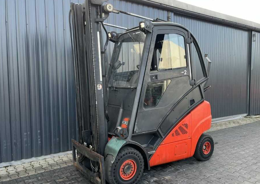 Linde H30T - Pirun më gaz: foto 1 Linde H30T - Pirun më gaz: foto 1