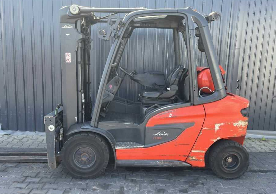 Linde H35T-01 - Pirun më gaz: foto 2 Linde H35T-01 - Pirun më gaz: foto 2