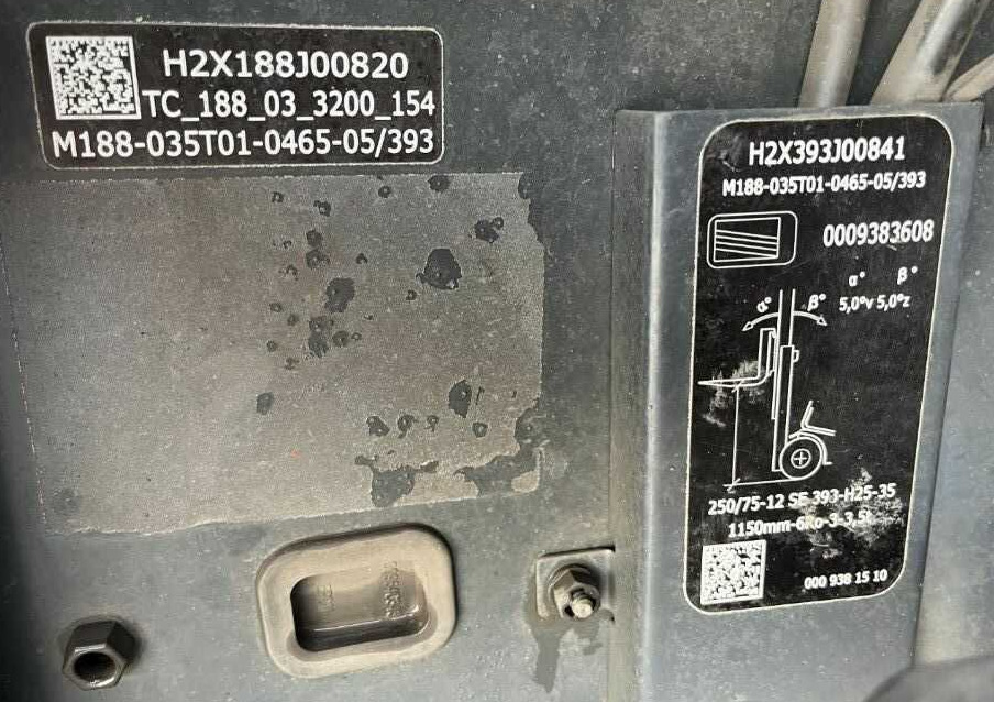 Linde H35T-02 - Pirun më gaz: foto 4 Linde H35T-02 - Pirun më gaz: foto 4