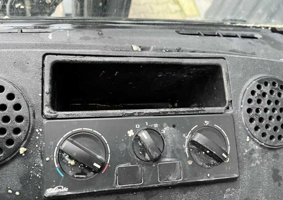 Linde H45D-02 - Pirun më naftë: foto 5 Linde H45D-02 - Pirun më naftë: foto 5