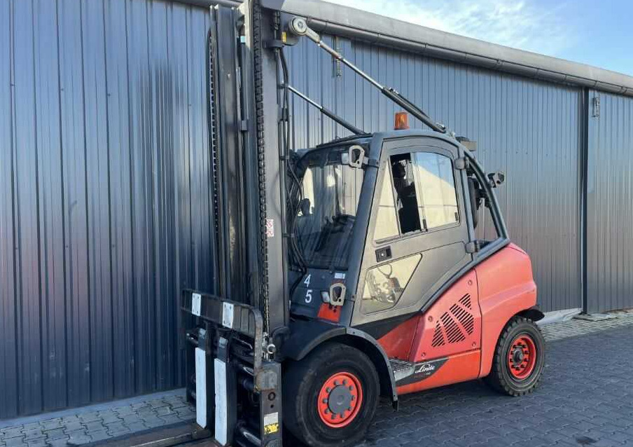 Linde H50D-02 - Pirun më naftë: foto 1 Linde H50D-02 - Pirun më naftë: foto 1