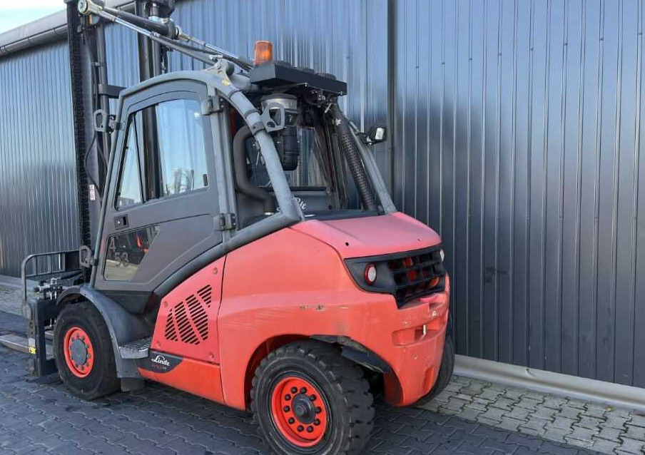 Linde H50D-02 - Pirun më naftë: foto 3 Linde H50D-02 - Pirun më naftë: foto 3