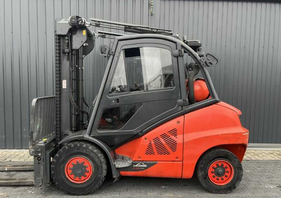 Linde H50T-02/600 - Pirun më gaz: foto 2 Linde H50T-02/600 - Pirun më gaz: foto 2