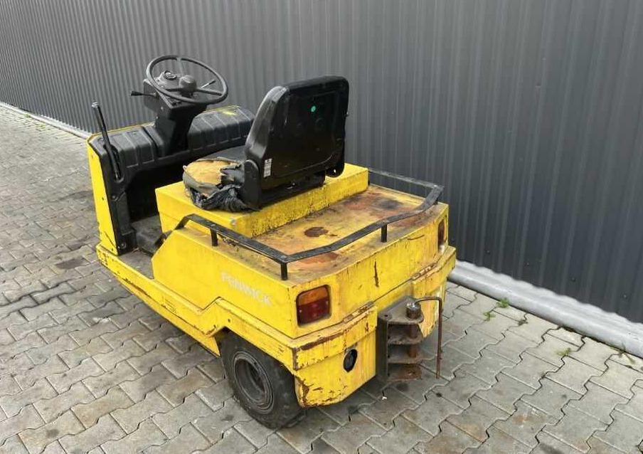 Linde P50Z - Traktor rimorkimi: foto 3 Linde P50Z - Traktor rimorkimi: foto 3