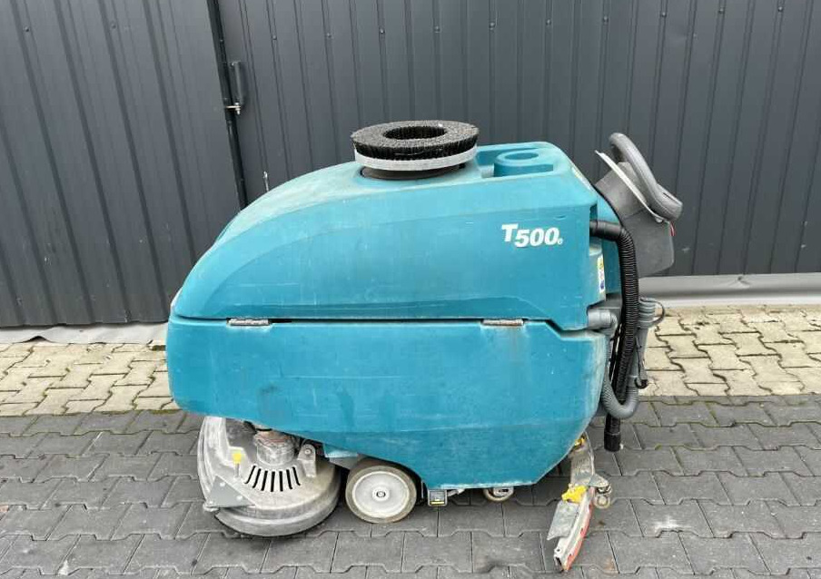 Tennant T500 - Makineri larëse-tharëse dyshemeje: foto 2 Tennant T500 - Makineri larëse-tharëse dyshemeje: foto 2