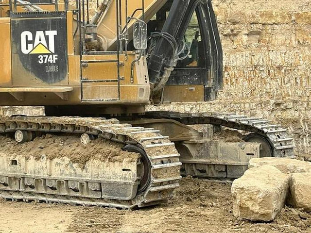 Caterpillar 374 LME - Ekskavator: foto 2 Caterpillar 374 LME - Ekskavator: foto 2