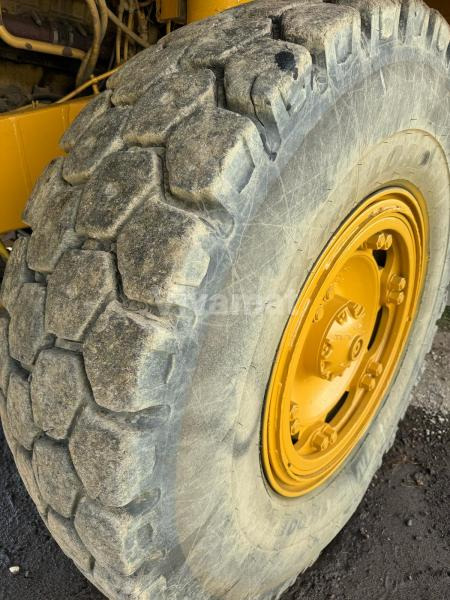 Caterpillar 771D - Shkarkues i palëvizshëm: foto 5 Caterpillar 771D - Shkarkues i palëvizshëm: foto 5