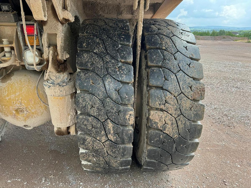 Shkarkues i palëvizshëm Caterpillar 771D: foto 16